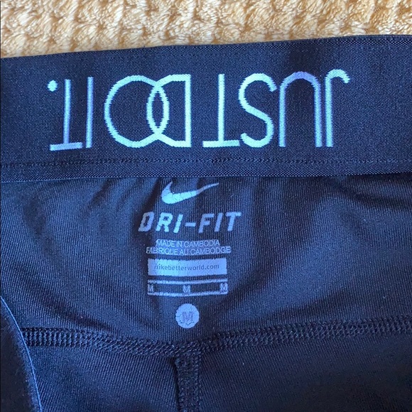 Nike cropped legging - Picture 3 of 5